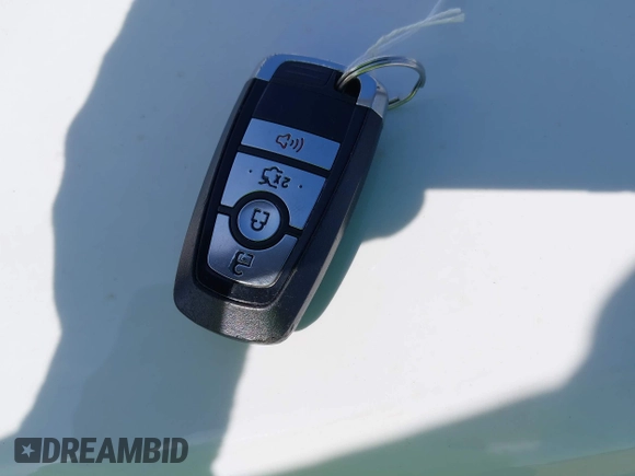 2018 Ford Fusion SE with VIN 3FA6P0H76JR227014, listed as a IAAI auction lot 41901203 with 147,454 mi miles and . Bid and sale history available at DreamBid. Image 11.