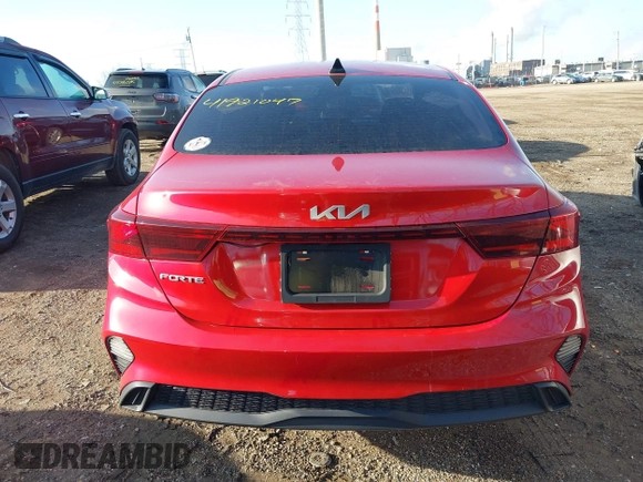 2022 Kia Forte LXS z VIN 3KPF24AD7NE427039, wystawiony jako IAAI lot #41921047 z przebiegiem 46 472 mil mil oraz . Historia ofert i sprzedaży dostępna na DreamBid. Obrazek 17.