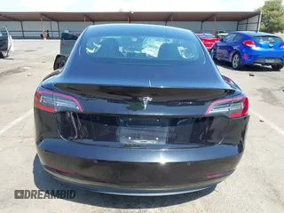 2018 Tesla Model 3 Long Range Battery z VIN 5YJ3E1EA2JF095525, wystawiony jako IAAI lot #42148713 z przebiegiem Nie podano mil oraz . Historia ofert i sprzedaży dostępna na DreamBid. Obrazek 15.
