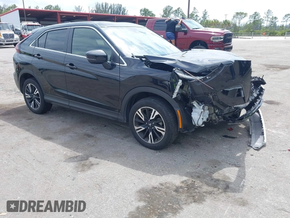 2023 Mitsubishi Eclipse Cross SE z VIN JA4ATWAA4PZ023125, wystawiony jako IAAI lot #42098853 z przebiegiem 15 511 mil mil oraz . Historia ofert i sprzedaży dostępna na DreamBid. Obrazek 1.
