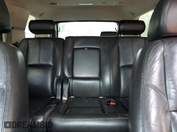 2009 GMC Yukon Denali z VIN 1GKFK03229J124008, wystawiony jako Copart lot #56189155 z przebiegiem 258 994 mil mil oraz Tytuł czysty. Historia ofert i sprzedaży dostępna na DreamBid. Obrazek 10.