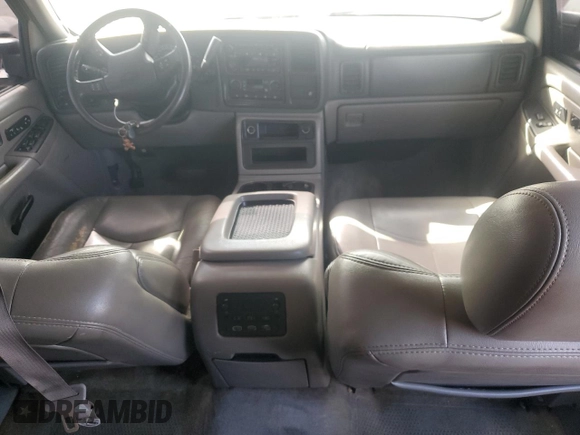2004 Chevrolet Suburban LT with VIN 3GNEC16T34G267226, listed as a Copart auction lot 47104825 with 128,683 mi miles and Salvage Title. Bid and sale history available at carsss.com. Image 8.