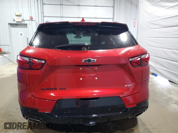 2021 Chevrolet Blazer RS z VIN 3GNKBKRS5MS581391, wystawiony jako Copart lot #58306845 z przebiegiem 29 756 mil mil oraz Szkoda całkowita • Salvage title. Historia ofert i sprzedaży dostępna na DreamBid. Obrazek 6.