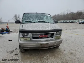 2005 GMC Safari Passenger with VIN 1GKDM19X45B500710, listed as a Copart auction lot 82863354 with 156,384 mi miles and Salvage Title. Bid and sale history available at carsss.com. Image 5.