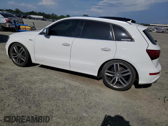 2015 Audi SQ5 Prestige z VIN WA1VGAFPXFA096132, wystawiony jako Copart lot #55285805 z przebiegiem 131 367 mil mil oraz Szkoda całkowita • Salvage title. Historia ofert i sprzedaży dostępna na DreamBid. Obrazek 2.