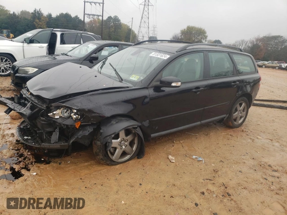 2007 Volvo V50 2.5L Turbo with VIN YV1MJ682672282158, listed as a Copart auction lot 81551624 with 113,044 mi miles and Salvage Title. Bid and sale history available at carsss.com. Image 1.