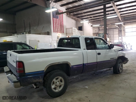 1999 Dodge Ram 1500 with VIN 1B7HF13Z8XJ501577, listed as a Copart auction lot 83444274 with 153,172 mi miles and Salvage Title. Bid and sale history available at carsss.com. Image 3.