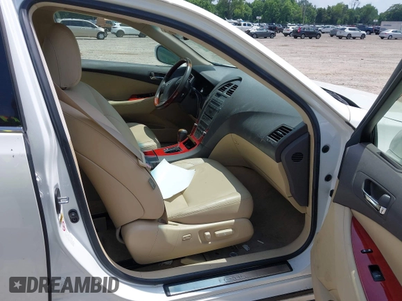 2007 Lexus ES 330 z VIN JTHBJ46GX72112464, wystawiony jako IAAI lot #42534799 z przebiegiem 120 539 mil mil oraz . Historia ofert i sprzedaży dostępna na DreamBid. Obrazek 5.