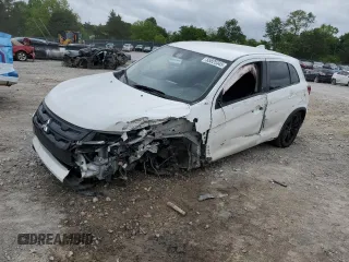 2021 Mitsubishi Outlander ES z VIN JA4APUAU7MU001874, wystawiony jako Copart lot #55825345 z przebiegiem 99 555 mil mil oraz Szkoda całkowita • Salvage title. Historia ofert i sprzedaży dostępna na DreamBid. Obrazek 1.