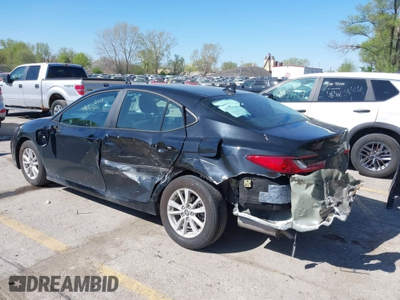 2025 Toyota Camry LE with VIN 4T1DAACK4SU513633, listed as a IAAI auction lot 42034741 with 27,024 mi miles and . Bid and sale history available at DreamBid. Image 3.