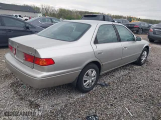 2000 Toyota Camry CE with VIN JT2BG22K2Y0447819, listed as a IAAI auction lot 42082746 with 98,578 mi miles. Bid and sale history available at carsss.com. Image 4.