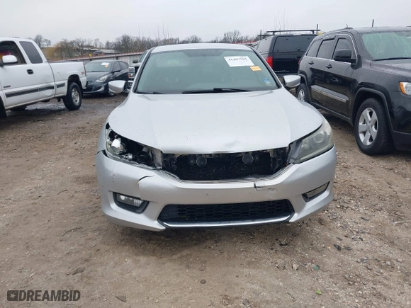 2014 Honda Accord Sedan Sport with VIN 1HGCR2F56EA231019, listed as a IAAI auction lot 41407505 with 134,273 mi miles. Bid and sale history available at carsss.com. Image 12.