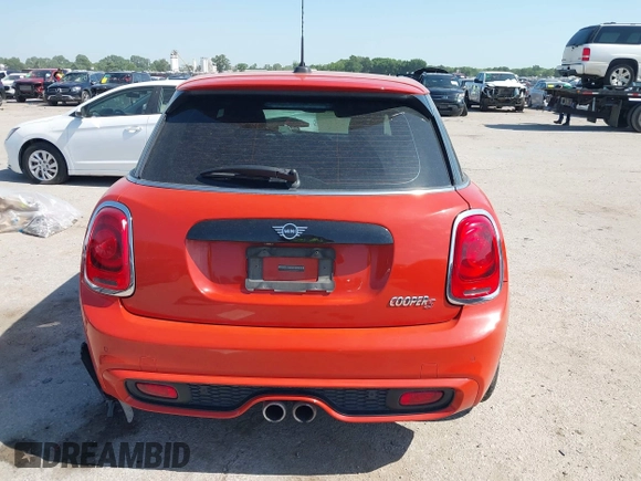 2019 MINI Hardtop 4 Door Cooper S with VIN WMWXU3C57K2B64946, listed as a IAAI auction lot 42240647 with 87,704 mi miles and . Bid and sale history available at DreamBid. Image 16.
