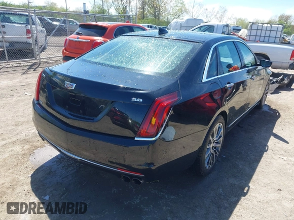 2017 Cadillac CT6 Luxury AWD z VIN 1G6KD5RS5HU133097, wystawiony jako IAAI lot #42144553 z przebiegiem 167 460 mil mil oraz . Historia ofert i sprzedaży dostępna na DreamBid. Obrazek 4.