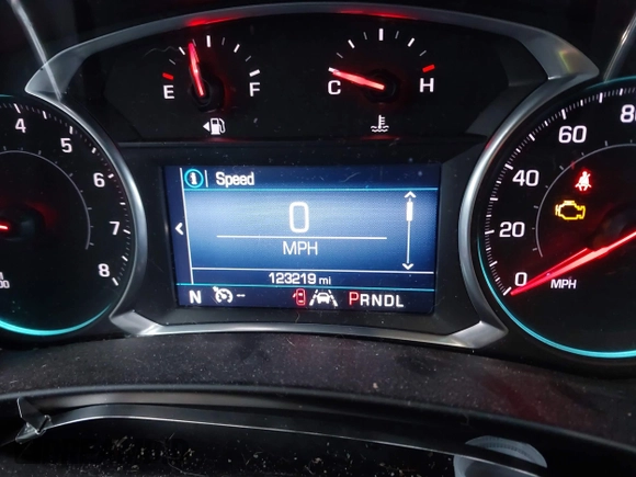 2020 Chevrolet Equinox LT z VIN 3GNAXKEV9LS553766, wystawiony jako IAAI lot #41395065 z przebiegiem 123 219 mil mil oraz . Historia ofert i sprzedaży dostępna na DreamBid. Obrazek 16.