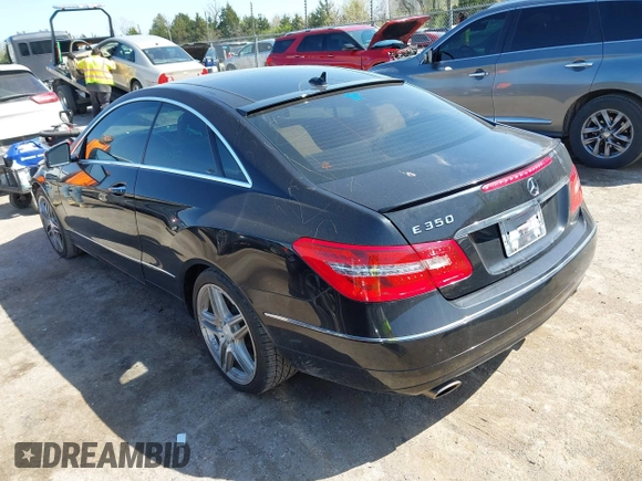 2013 Mercedes-Benz E 350 with VIN WDDKJ5KB3DF207881, listed as a IAAI auction lot 41955127 with 83,786 mi miles and . Bid and sale history available at DreamBid. Image 3.