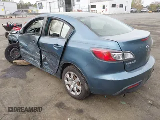 2011 Mazda 3 i Sport with VIN JM1BL1UG6B1438502, listed as a IAAI auction lot 41950959 with 131,856 mi miles and . Bid and sale history available at DreamBid. Image 3.