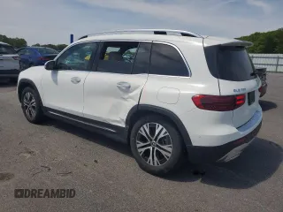 2025 Mercedes-Benz GLB 250 z VIN W1N4M4HB2SW399697, wystawiony jako Copart lot #56718975 z przebiegiem 5884 mil mil oraz Tytuł czysty. Historia ofert i sprzedaży dostępna na DreamBid. Obrazek 2.