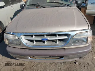 1997 Ford Explorer XL with VIN 1FMDU34X2VUD27865, listed as a IAAI auction lot 40701506 with 341,563 mi miles and . Bid and sale history available at DreamBid. Image 6.