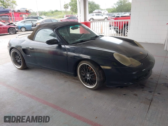 2003 Porsche Boxster с VIN WP0CA29893U620342, выставлен на аукционе IAAI как лот 42202533 с пробегом 141 397 миль миль и . История ставок и продаж доступна на DreamBid. Изображение 1.