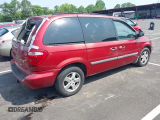 2006 Dodge Caravan SXT with VIN 1D4GP45RX6B738977, listed as a IAAI auction lot 42476253 with 194,196 mi miles and . Bid and sale history available at DreamBid. Image 4.