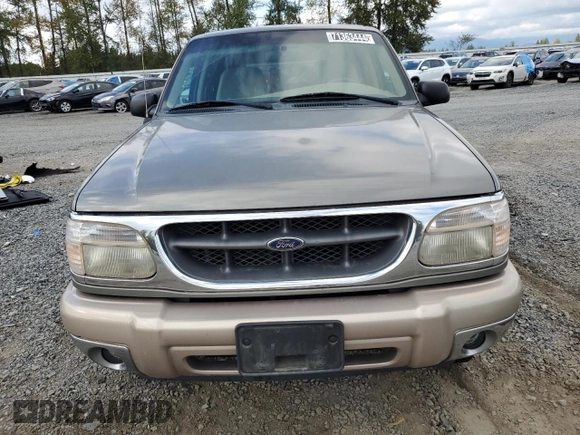 2000 Ford Explorer Eddie Bauer with VIN 1FMZU74E3YZB45594, listed as a Copart auction lot 71363444 with 185,791 mi miles and Clean title. Bid and sale history available at DreamBid. Image 5.