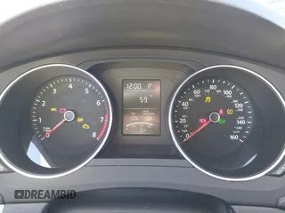 2015 Volkswagen Jetta SE z VIN 3VWD07AJ6FM326731, wystawiony jako IAAI lot #41066250 z przebiegiem 63 242 mil mil oraz . Historia ofert i sprzedaży dostępna na DreamBid. Obrazek 7.