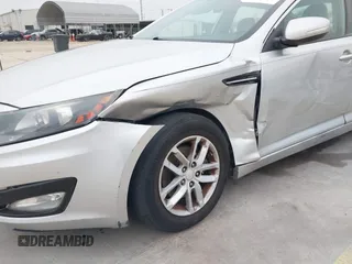 2013 Kia Optima LX with VIN KNAGM4A79D5377485, listed as a IAAI auction lot 41290306 with 172,253 mi miles. Bid and sale history available at carsss.com. Image 6.