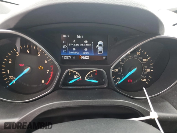 2017 Ford Escape SE z VIN 1FMCU0G99HUA75866, wystawiony jako Copart lot #57274785 z przebiegiem 132 874 mil mil oraz Czysty tytuł • Clean title. Historia ofert i sprzedaży dostępna na DreamBid. Obrazek 9.