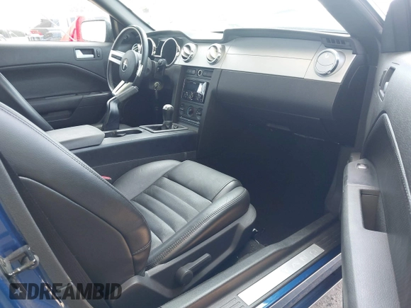 2007 Ford Mustang GT Deluxe with VIN 1ZVFT85H875257335, listed as a IAAI auction lot 42489672 with 50,334 mi miles and . Bid and sale history available at DreamBid. Image 5.