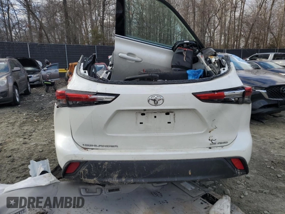 2020 Toyota Highlander LE with VIN 5TDBZRBH0LS507455, listed as a Copart auction lot 48161015 with Not provided miles and Non repairable. Bid and sale history available at DreamBid. Image 6.
