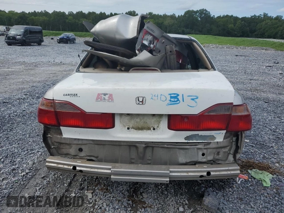 1998 Honda Accord LX with VIN 1HGCG5548WA156745, listed as a Copart auction lot 61944775 with 357,402 mi miles and Salvage title. Bid and sale history available at DreamBid. Image 6.