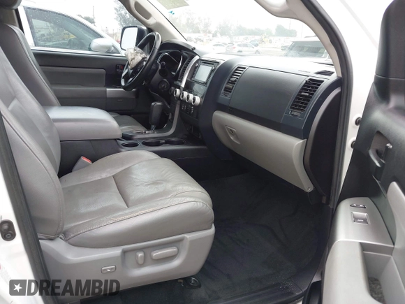 2018 Toyota Sequoia SR5 with VIN 5TDBY5G13JS165133, listed as a IAAI auction lot 42034441 with 121,474 mi miles. Bid and sale history available at carsss.com. Image 5.