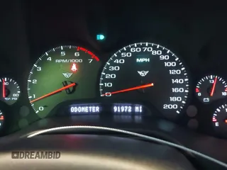 1998 Chevrolet Corvette z VIN 1G1YY32G6W5127251, wystawiony jako IAAI lot #41460429 z przebiegiem 91 972 mil mil oraz . Historia ofert i sprzedaży dostępna na DreamBid. Obrazek 7.