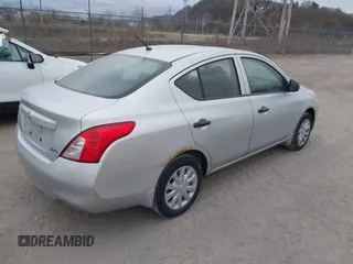 2012 Nissan Versa SV with VIN 3N1CN7AP3CL861475, listed as a IAAI auction lot 41837492 with 220,970 mi miles. Bid and sale history available at carsss.com. Image 4.