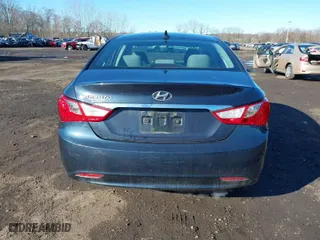 2011 Hyundai Sonata GLS with VIN 5NPEB4AC7BH120139, listed as a IAAI auction lot 41812637 with 86,119 mi miles. Bid and sale history available at carsss.com. Image 16.