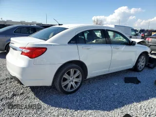 2011 Chrysler 200 Touring with VIN 1C3BC1FB1BN614399, listed as a Copart auction lot 44334155 with 170,372 mi miles and Salvage Title. Bid and sale history available at carsss.com. Image 3.