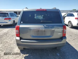 2011 Jeep Patriot Latitude z VIN 1J4NF1GB2BD229920, wystawiony jako Copart lot #57548445 z przebiegiem 188 712 mil mil oraz Szkoda całkowita • Salvage title. Historia ofert i sprzedaży dostępna na DreamBid. Obrazek 6.