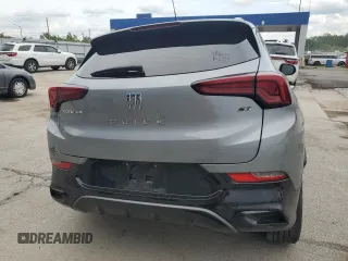 2024 Buick Encore GX Sport Touring с VIN KL4AMDSL7RB027957, выставлен на аукционе Copart как лот 61582995 с пробегом 41 536 миль миль и Списание • Salvage title. История ставок и продаж доступна на DreamBid. Изображение 6.