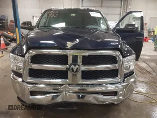 2015 Ram 2500 Tradesman z VIN 3C6TR5HTXFG605539, wystawiony jako IAAI lot #41833380 z przebiegiem 103 921 mil mil oraz . Historia ofert i sprzedaży dostępna na DreamBid. Obrazek 6.