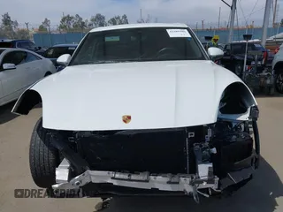 2019 Porsche Cayenne z VIN WP1AA2AY3KDA14678, wystawiony jako IAAI lot #42289286 z przebiegiem 46 015 mil mil oraz . Historia ofert i sprzedaży dostępna na DreamBid. Obrazek 12.
