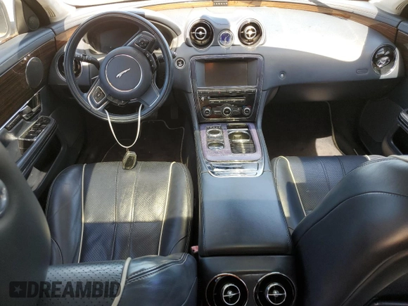 2012 Jaguar XJ XJL with VIN SAJWA2GB2CLV30212, listed as a Copart auction lot 49218185 with 145,932 mi miles and Clean title. Bid and sale history available at DreamBid. Image 8.