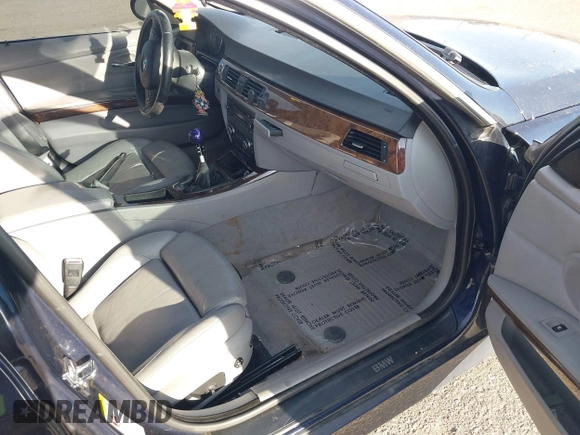 2008 BMW 3 Series 335xi with VIN WBAVD53518A253569, listed as a IAAI auction lot 41813544 with 1 mi miles. Bid and sale history available at carsss.com. Image 5.