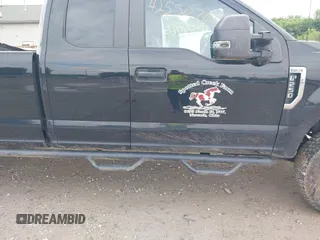 2019 Ford F-250 XL with VIN 1FT7X2B62KEC76242, listed as a IAAI auction lot 42550765 with 49,847 mi miles and . Bid and sale history available at DreamBid. Image 14.