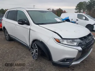 2018 Mitsubishi Outlander SE с VIN JA4AD3A31JZ068236, выставлен на аукционе IAAI как лот 40917348 с пробегом 144 529 миль миль и . История ставок и продаж доступна на DreamBid. Изображение 1.