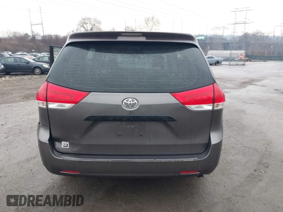 2011 Toyota Sienna with VIN 5TDZK3DC7BS017563, listed as a IAAI auction lot 41442444 with 259,547 mi miles. Bid and sale history available at carsss.com. Image 17.