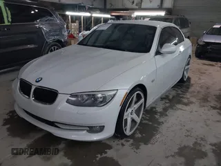 2012 BMW 3 Series 328i z VIN WBADW3C5XCE823077, wystawiony jako IAAI lot #41552466 z przebiegiem 133 228 mil mil oraz . Historia ofert i sprzedaży dostępna na DreamBid. Obrazek 19.