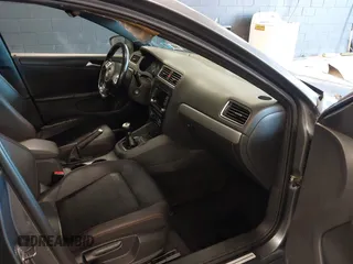 2012 Volkswagen Jetta GLI Autobahn with VIN 3VW5A7AJ9CM403220, listed as a IAAI auction lot 42110111 with 139,382 mi miles and . Bid and sale history available at DreamBid. Image 5.