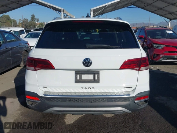 2022 Volkswagen Taos SE z VIN 3VVLX7B20NM097528, wystawiony jako IAAI lot #41152253 z przebiegiem 45 607 mil mil oraz . Historia ofert i sprzedaży dostępna na DreamBid. Obrazek 16.