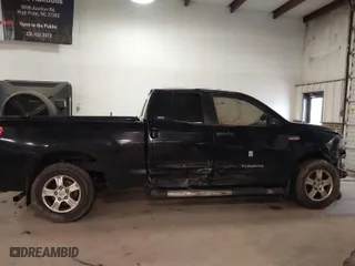 2007 Toyota Tundra SR5 with VIN 5TFBV54107X007994, listed as a IAAI auction lot 41581644 with 236,267 mi miles. Bid and sale history available at carsss.com. Image 13.